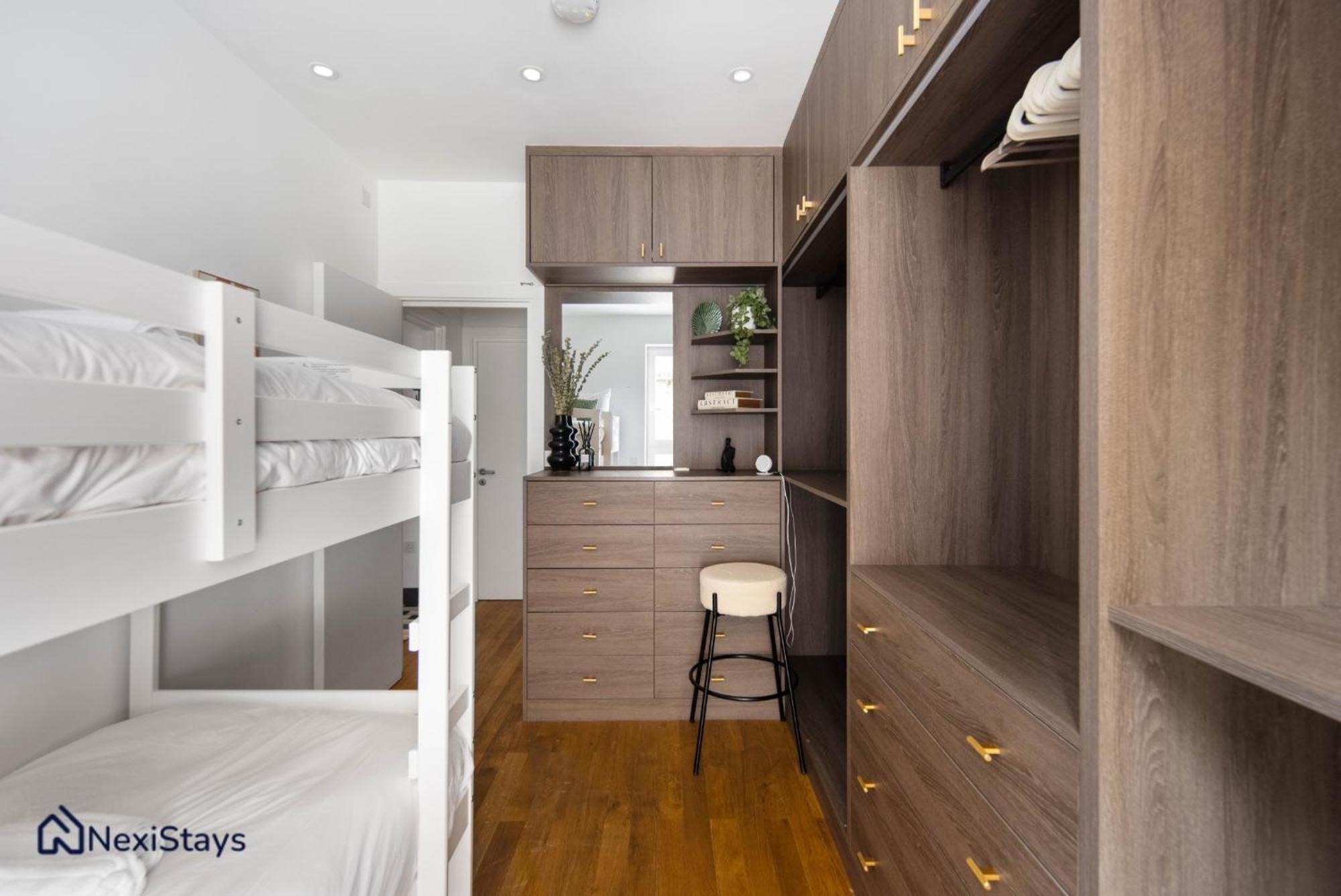 1 Min Walk To Euston Station, Modern Townhouse Lägenhet London Exteriör bild